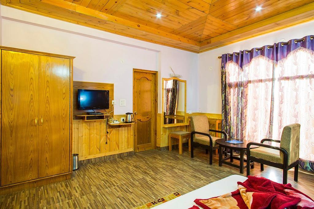 Village Live In Resort Chail Exterior photo